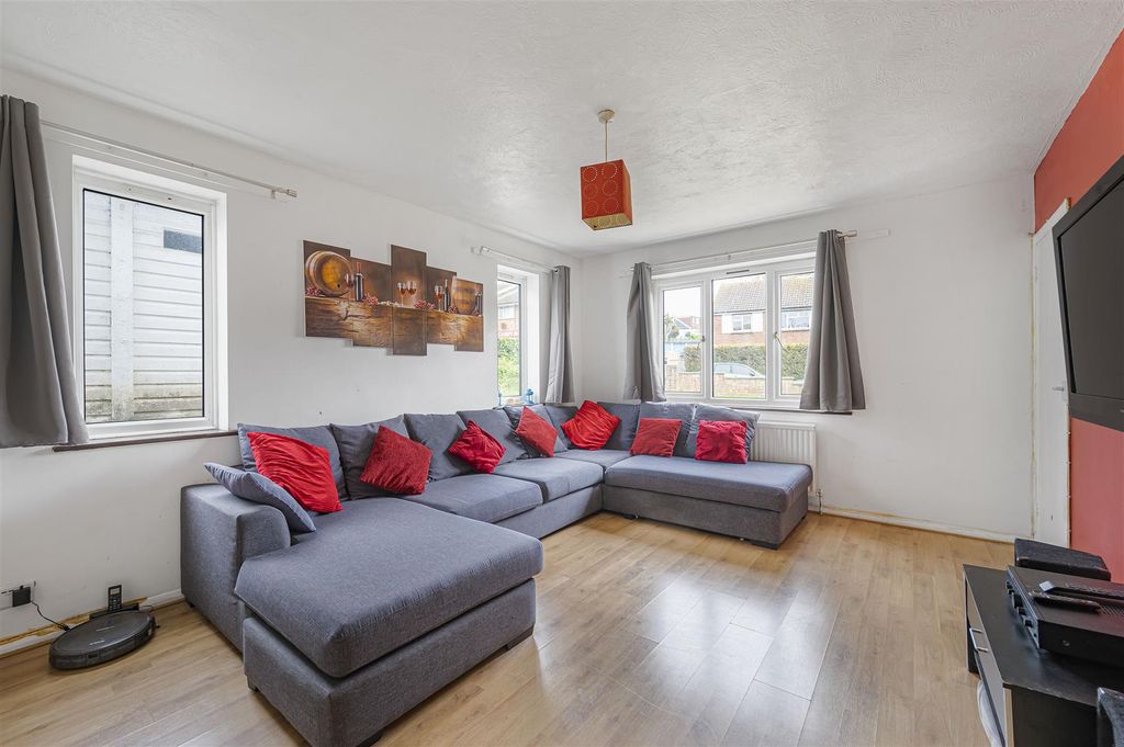 Property photo 3 of 25 Photo 10-04-2026, 12 33 26.Jpg