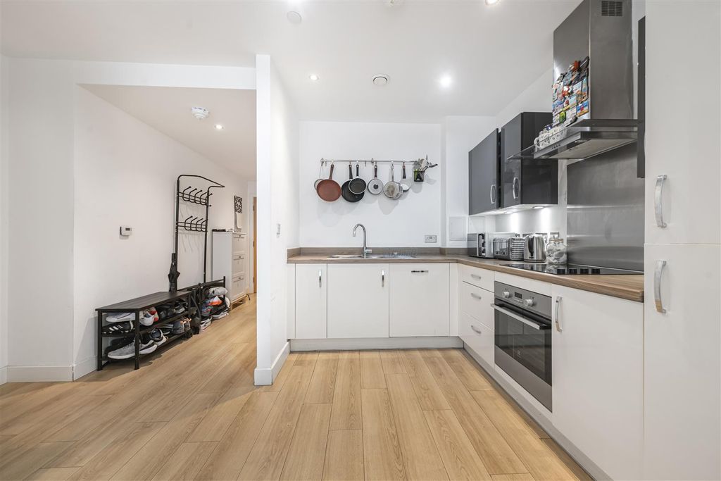 Property photo 2 of 8 9_64660.Jpg