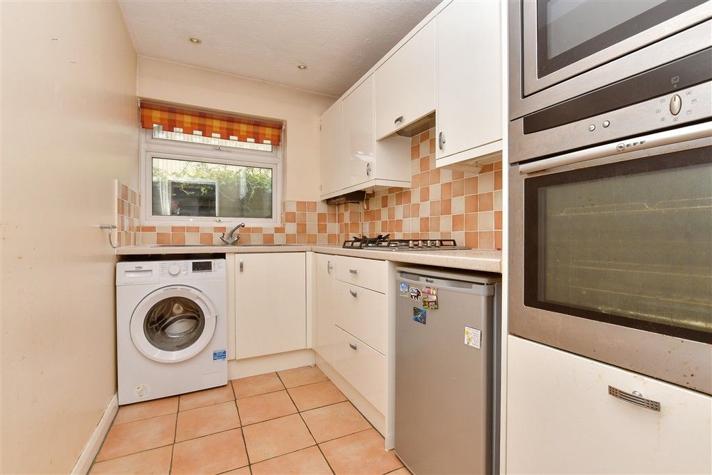 Property photo 2 of 14 Kitchen