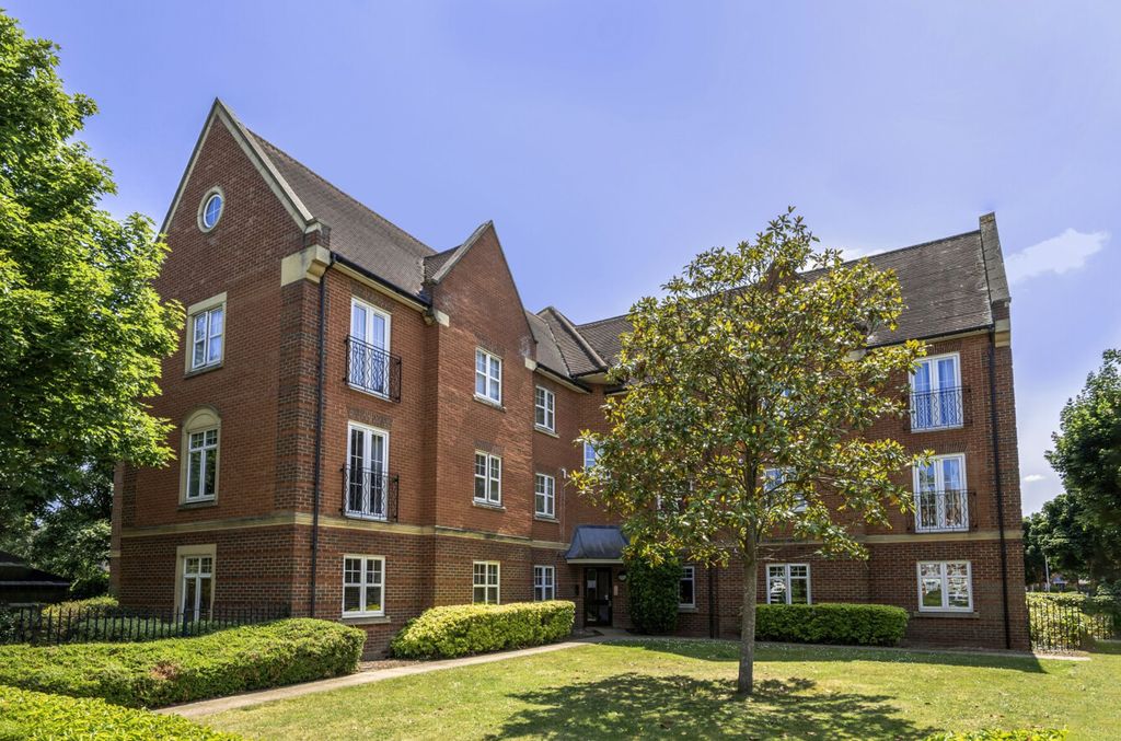 Property photo 1 of 11