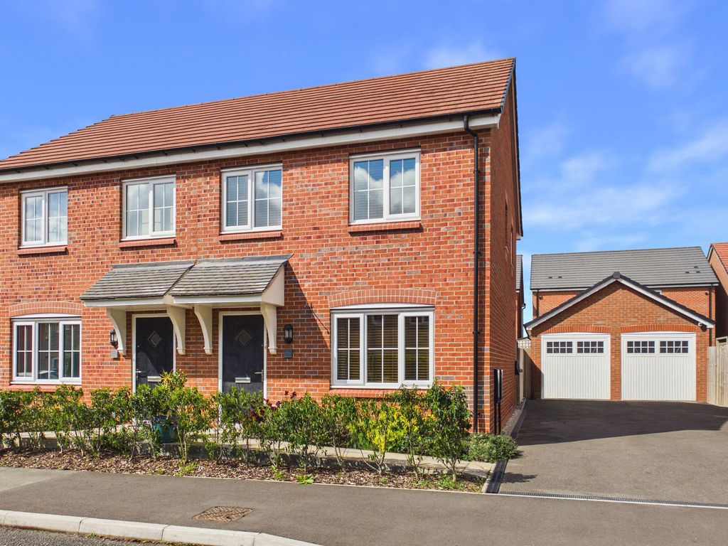 Property photo 1 of 18 Front