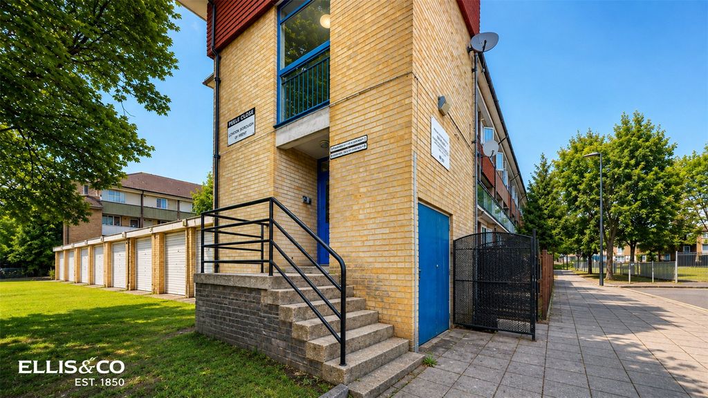 Property photo 1 of 11 Picture No. 24