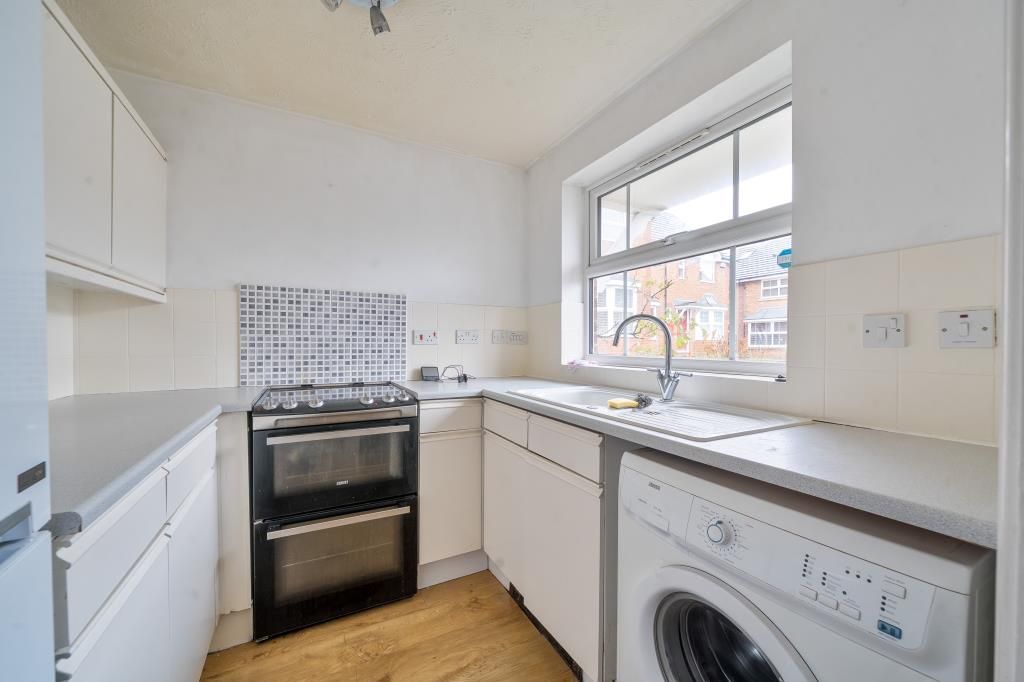 Property photo 2 of 20 Kitchen