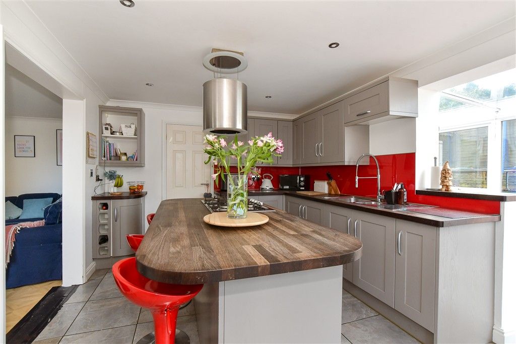 Property photo 3 of 13 Kitchen