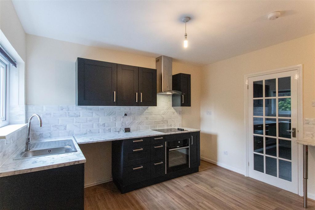 Property photo 3 of 10 Img_1722.Jpg