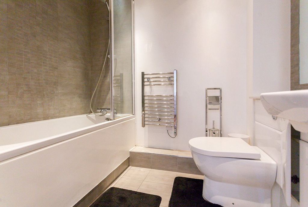 Property photo 3 of 16 Picture No. 04