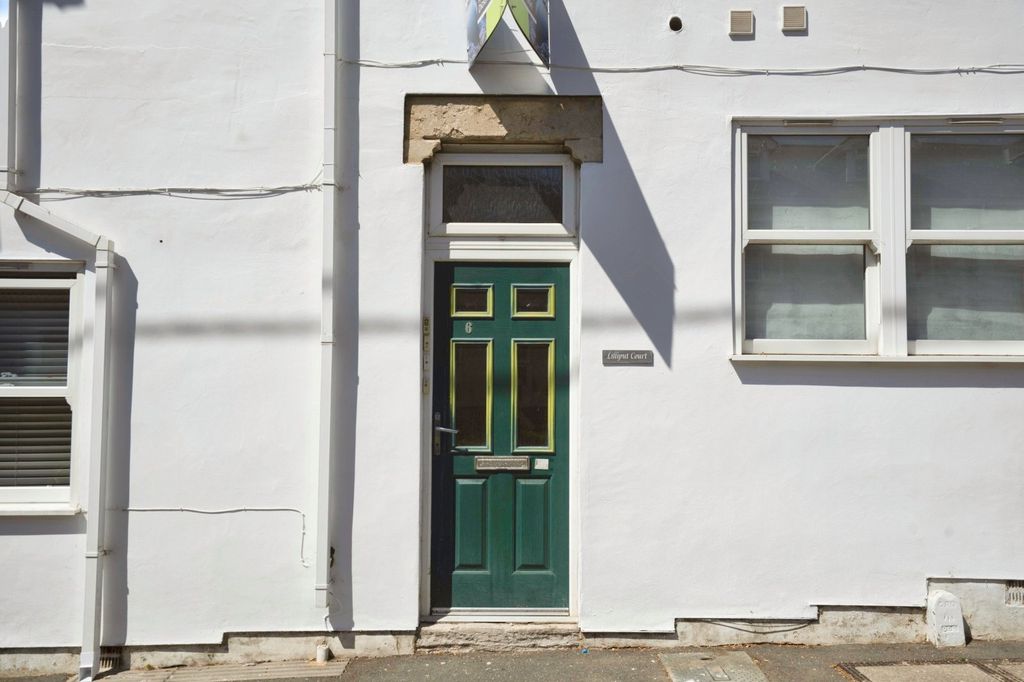 Property photo 2 of 15 2