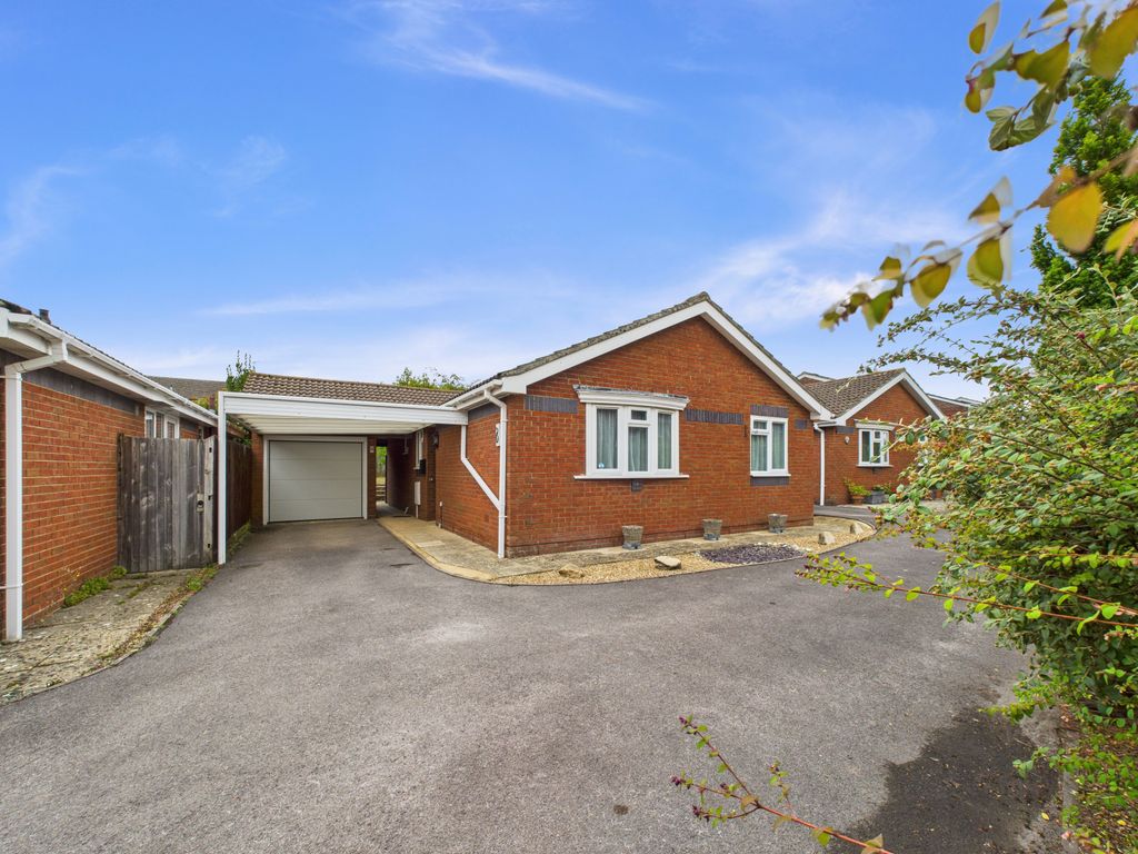 Property photo 1 of 12 3Â Bedroom Detached Bungalow For Sale