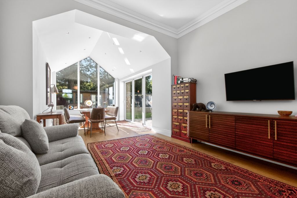 Property photo 2 of 25 Open Plan Living