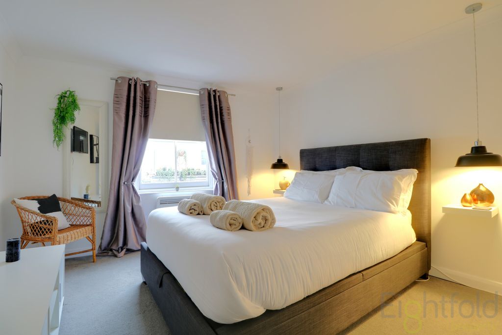 Property photo 3 of 12 Bedroom 1