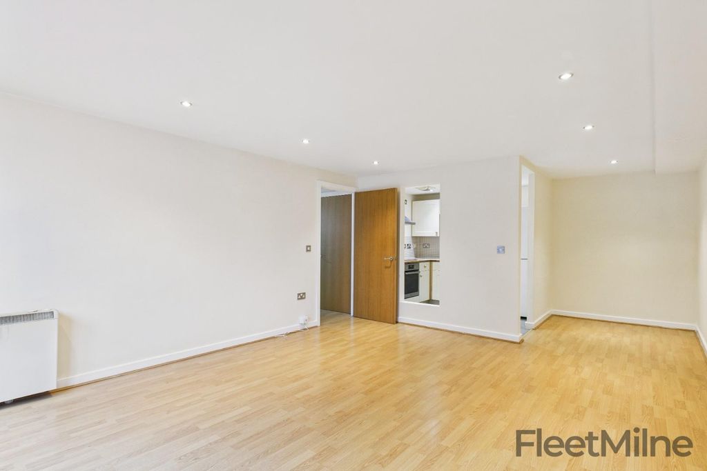 Property photo 3 of 10 Living/Dining Room