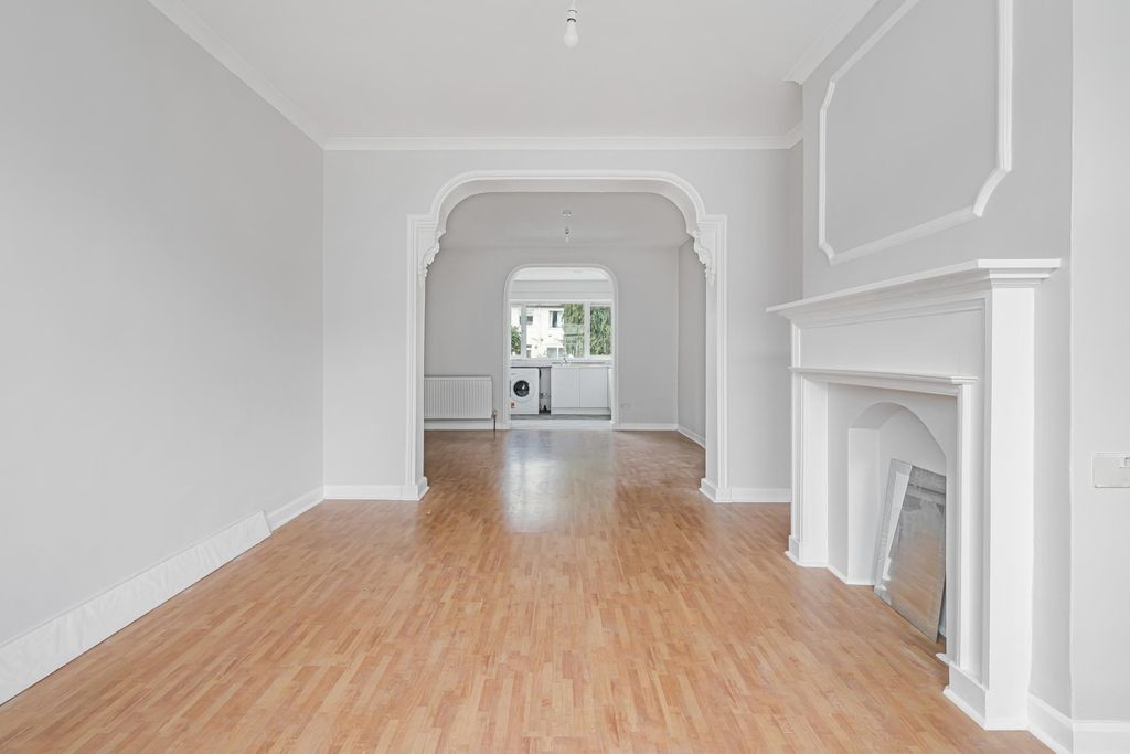 Property photo 3 of 22 Photo 2