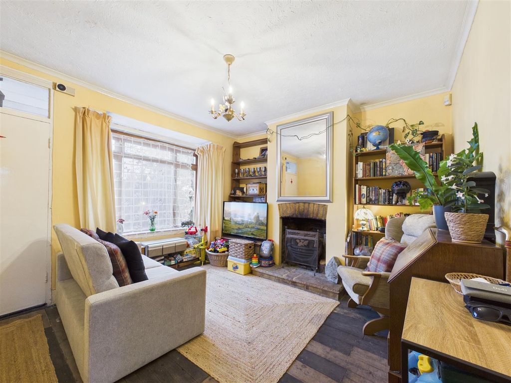 Property photo 2 of 15