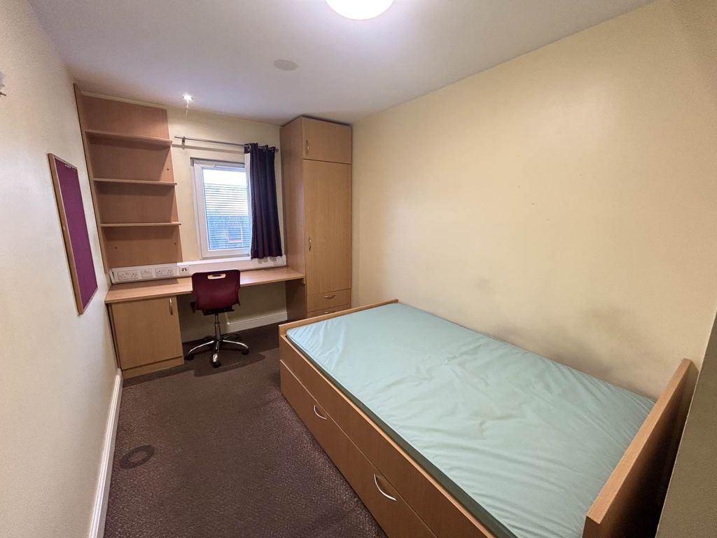 Property photo 2 of 6 Img_9748