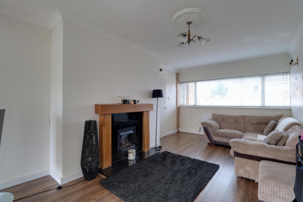 Property photo 3 of 13 Living Room