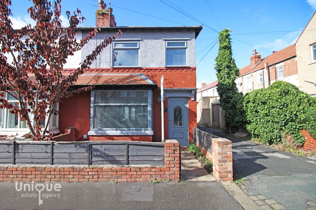 Property photo 1 of 20