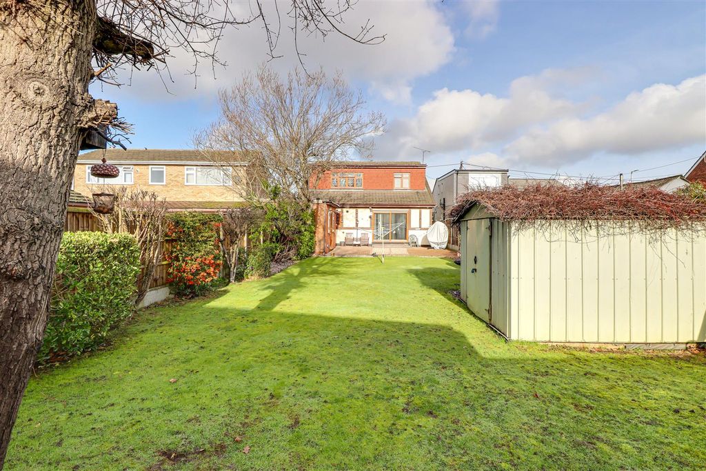 Property photo 2 of 31