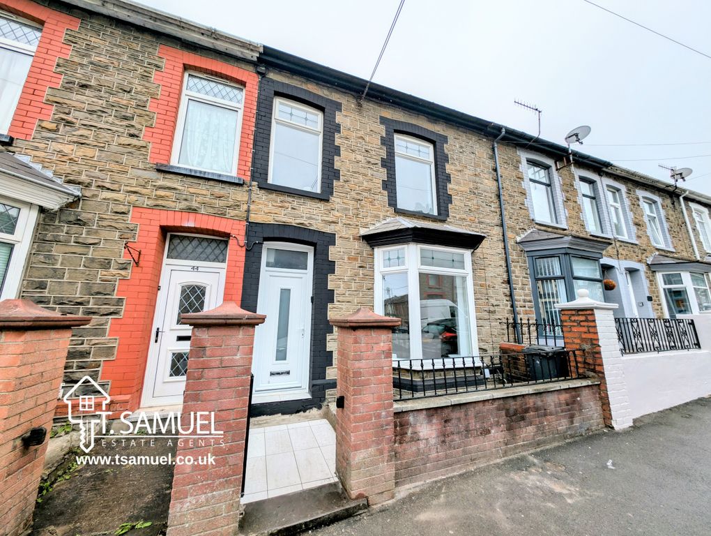 Property photo 1 of 29 Front