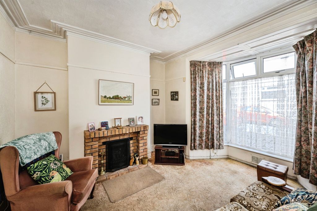 Property photo 2 of 17