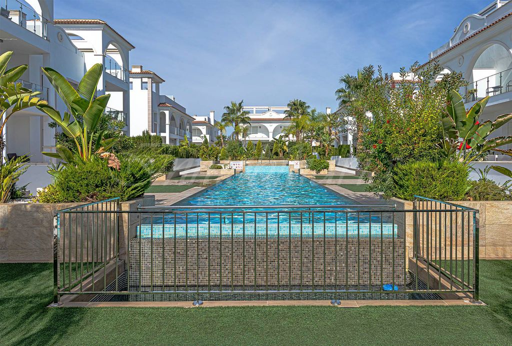 Property photo 3 of 49