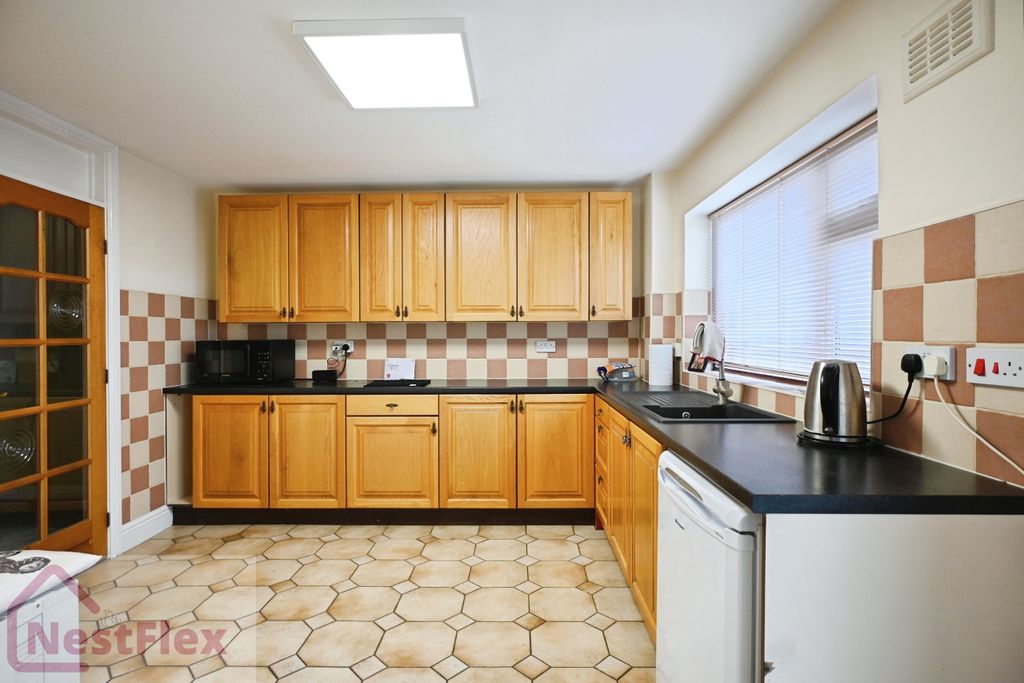 Property photo 2 of 24 Dsc_4358