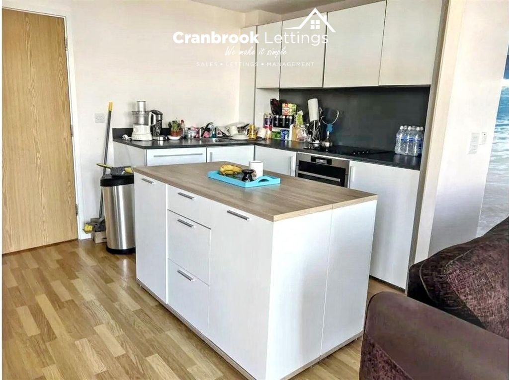 Property photo 3 of 10 3 Watermarked