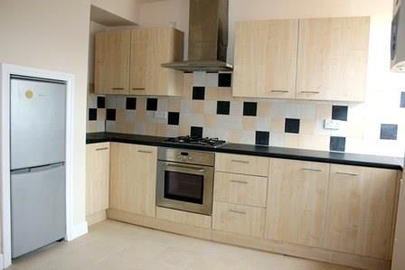 Property photo 3 of 5 273 Bennett Street Kitchen.Jpg