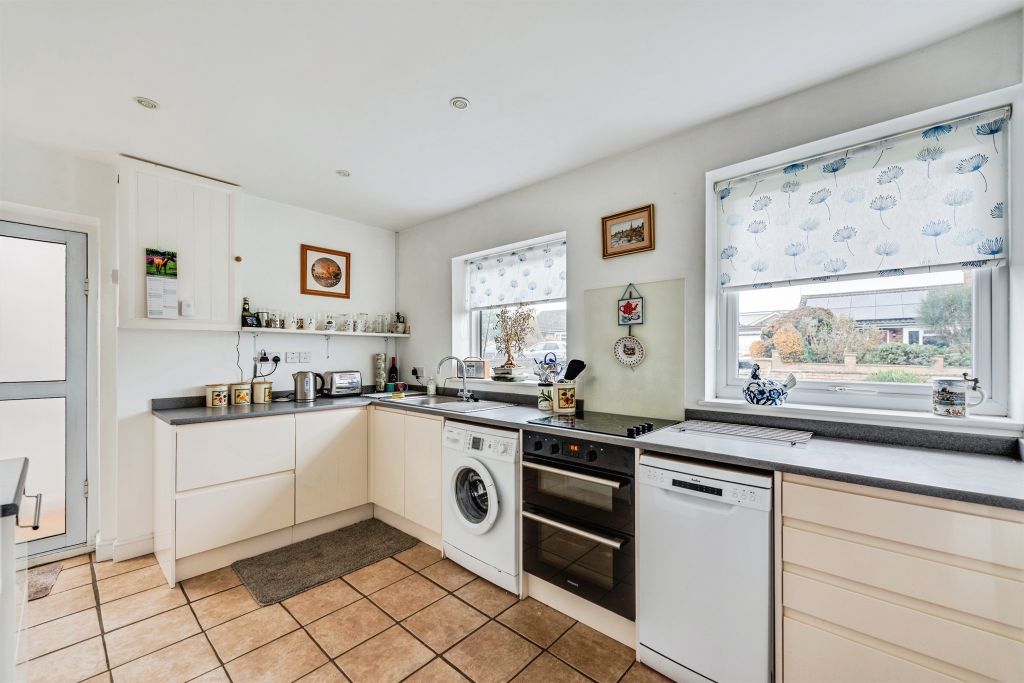 Property photo 2 of 14