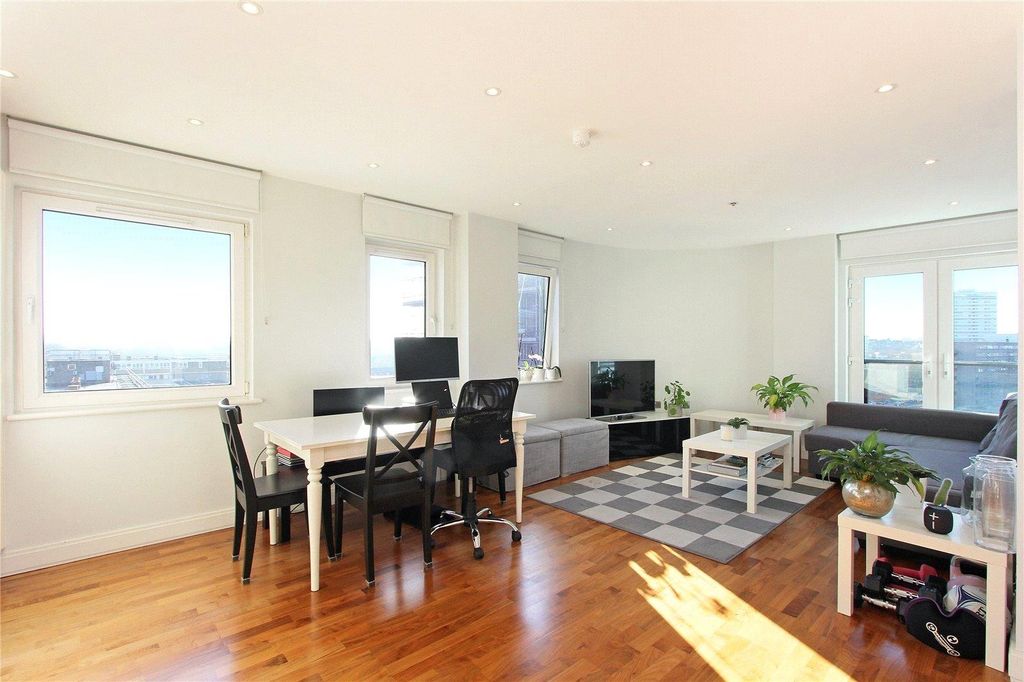 Property photo 2 of 11 Pic 2.Jpg