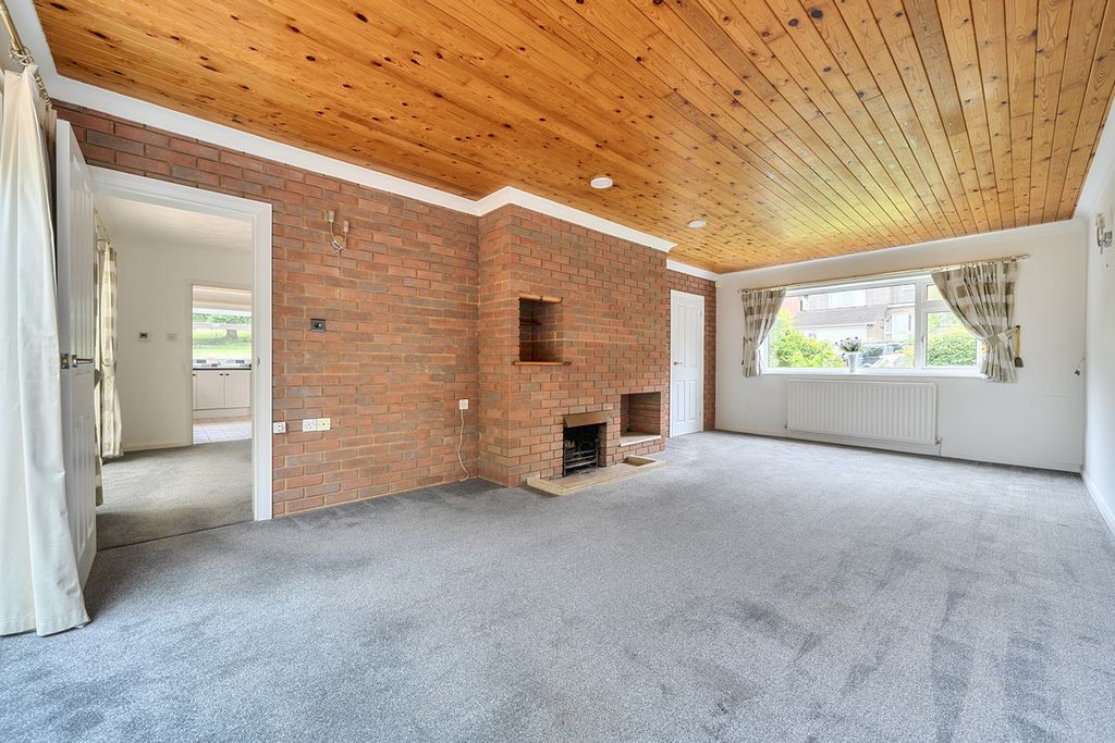 Property photo 3 of 30