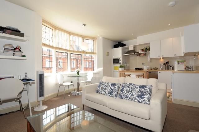 Property photo 1 of 11 Internal View