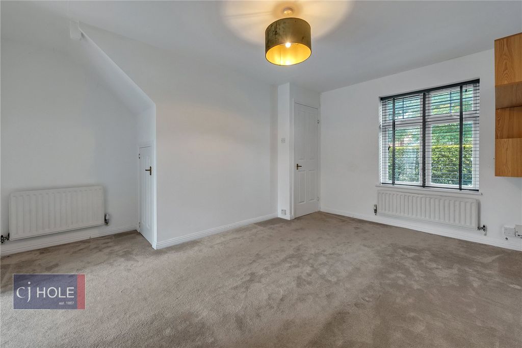 Property photo 2 of 10 Picture No. 08