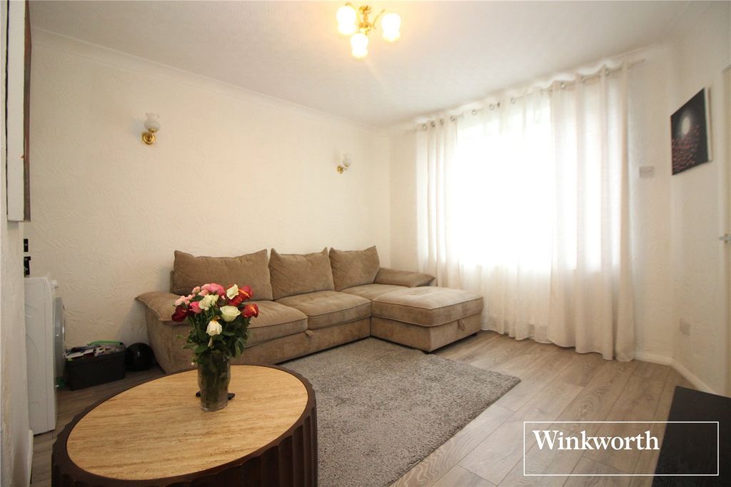 Property photo 3 of 19 Picture No. 30