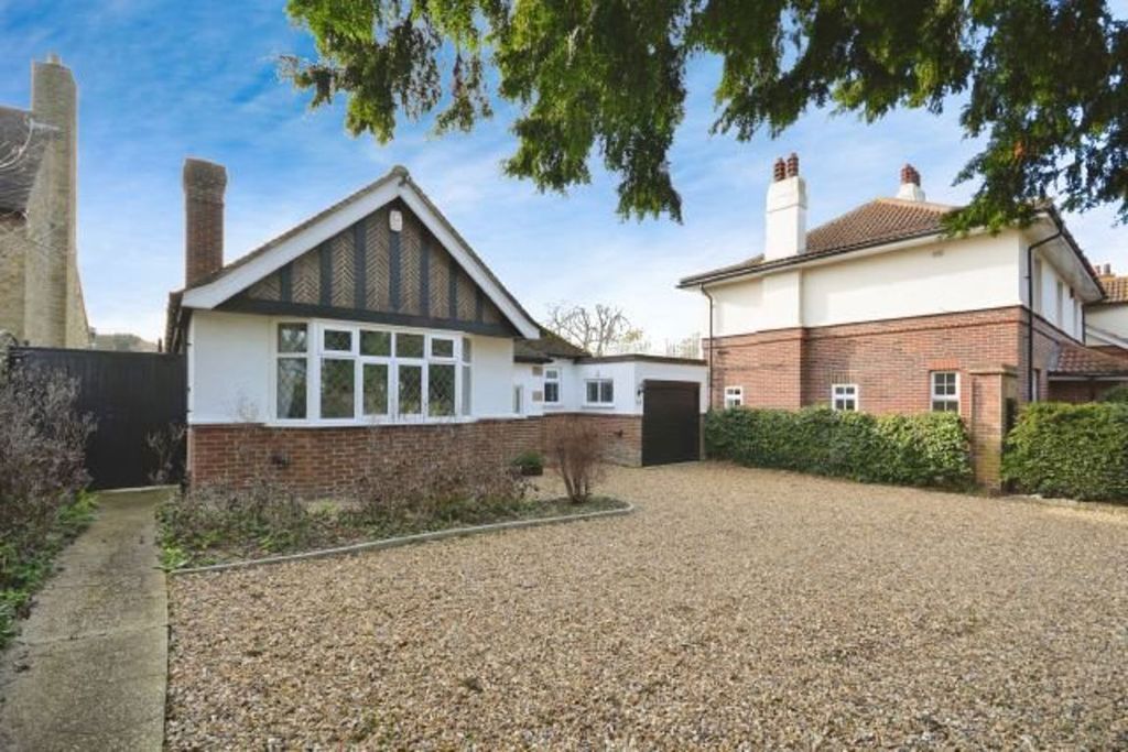 Property photo 2 of 34