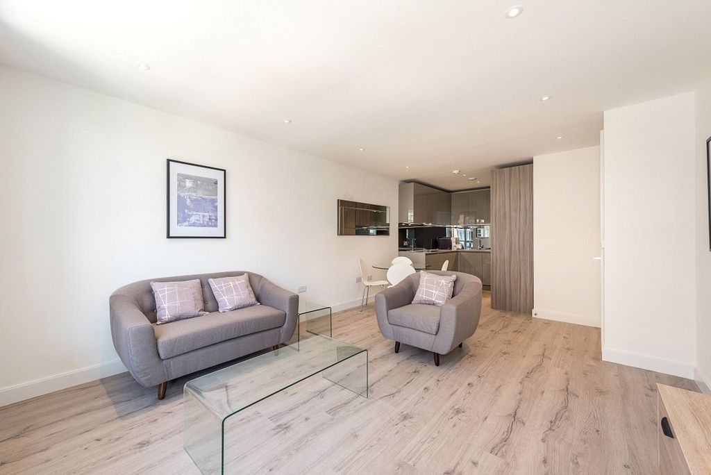 Property photo 2 of 15 Picture No. 12