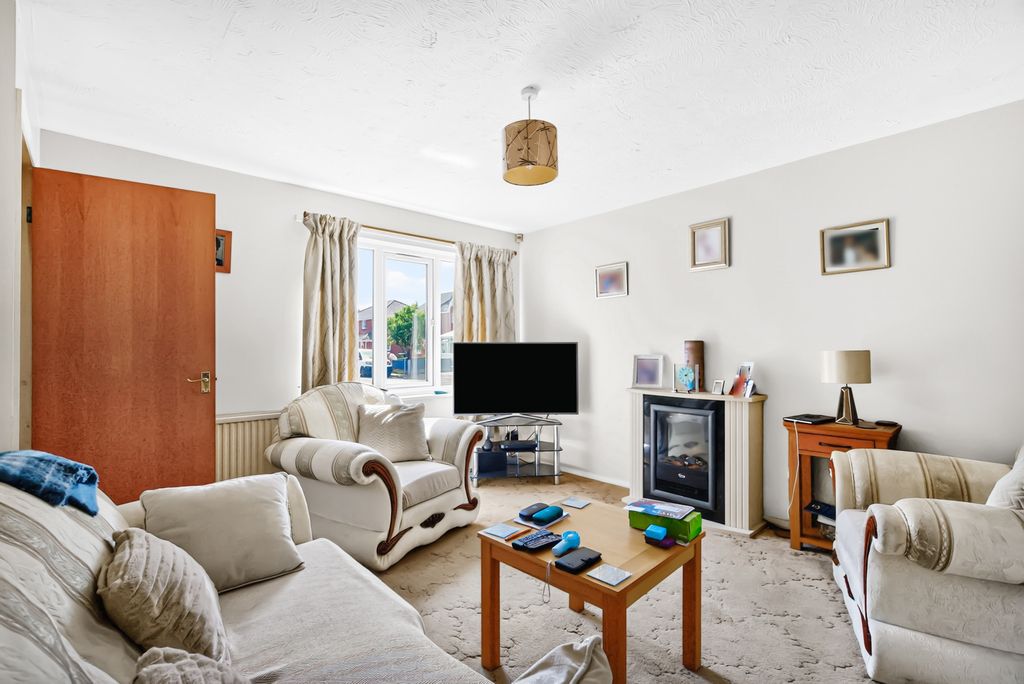 Property photo 3 of 18 Pbox-Img.Jpg