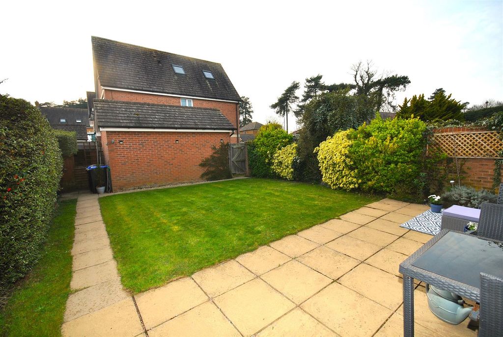 Property photo 2 of 12 0341Garden.Jpg