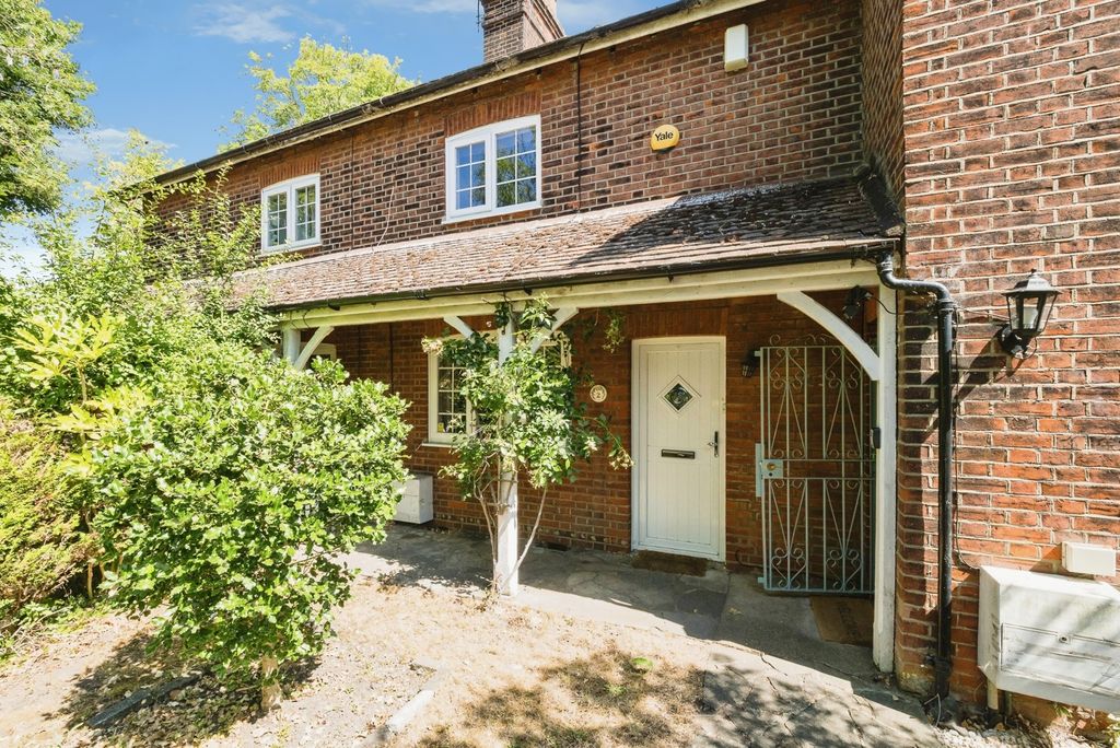 Property photo 1 of 11 Pbox-Img.Jpg
