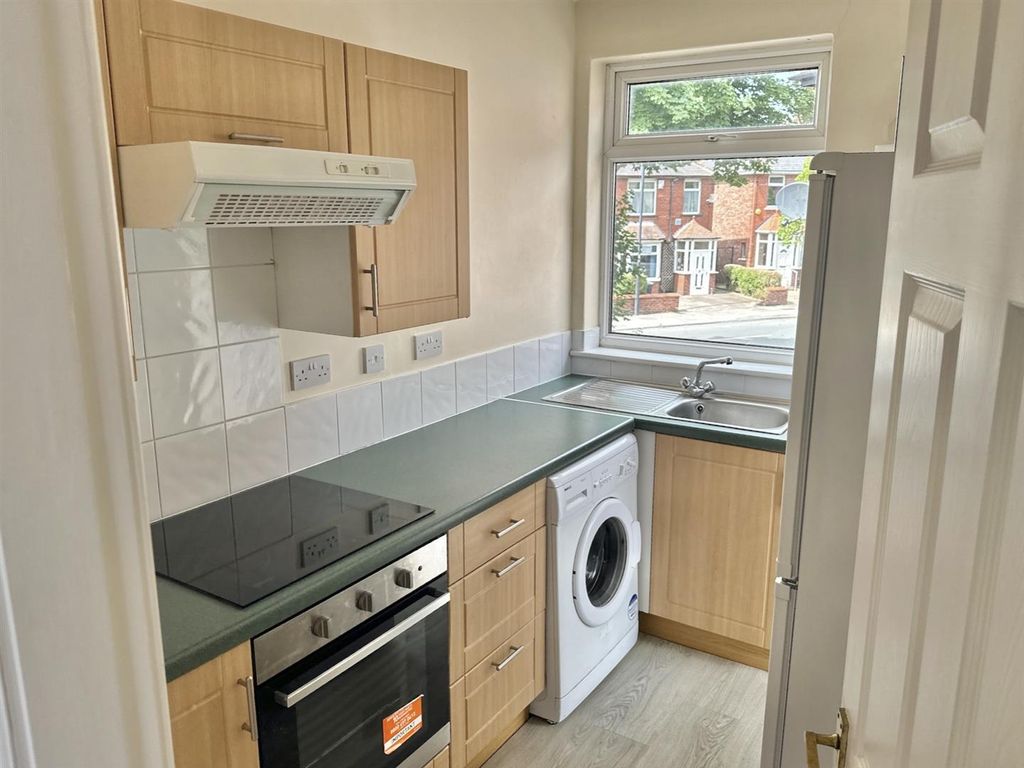 Property photo 1 of 9 739C17Bb-8Dbb-4268-B31F-4963E9Abbfff_1_201_A.Jpeg