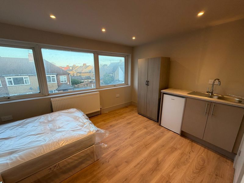 Property photo 1 of 3 Photo 4