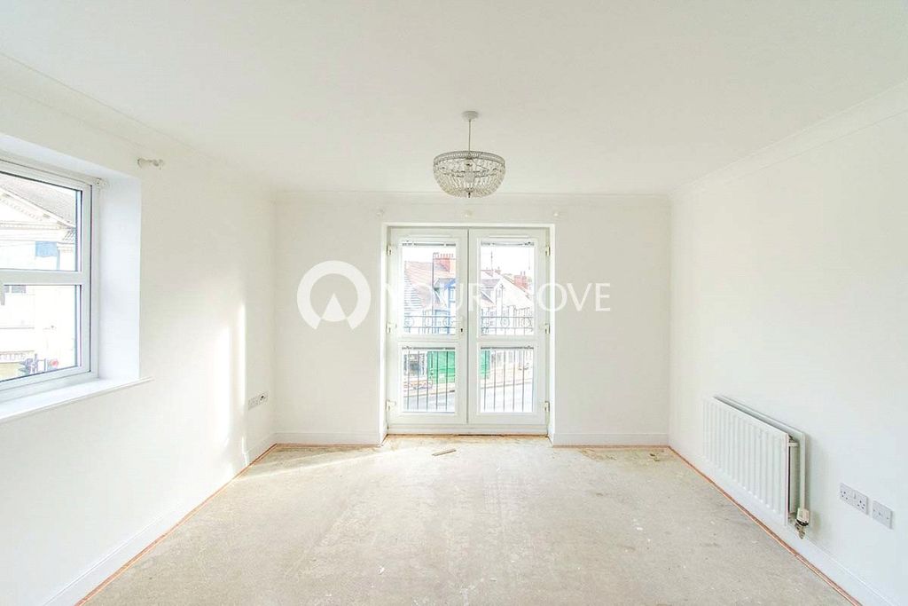 Property photo 2 of 8 Picture No. 02