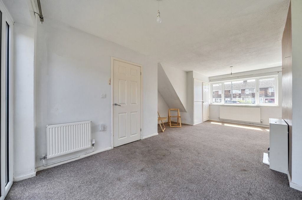 Property photo 3 of 16 1477475-12-6A2Bf3...