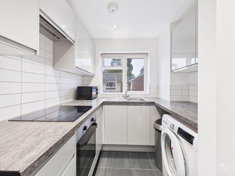 Property photo 2 of 7 Photo 2