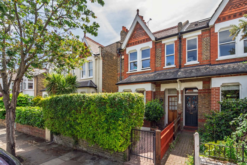 Property photo 1 of 16