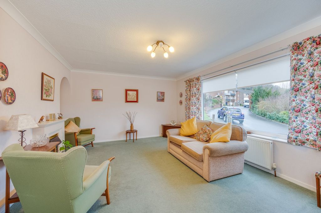 Property photo 2 of 20