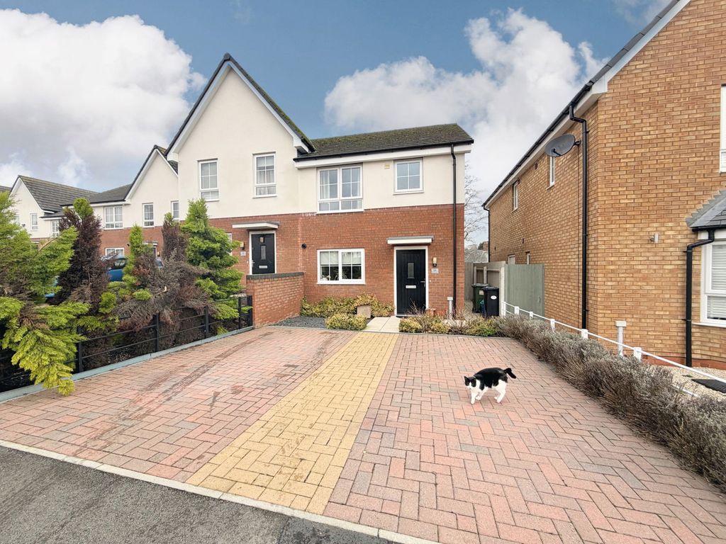 Property photo 1 of 22