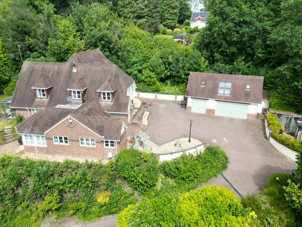 Property photo 1 of 35 Picture No. 27