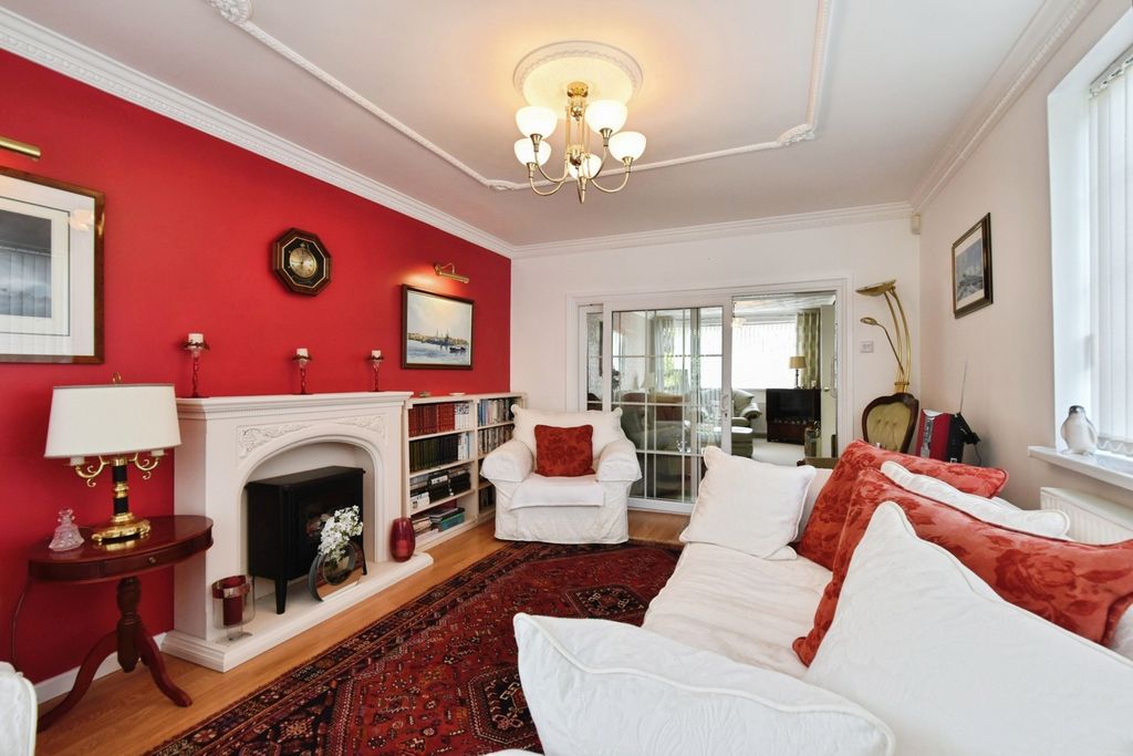 Property photo 2 of 28 Pbox-Img.Jpg
