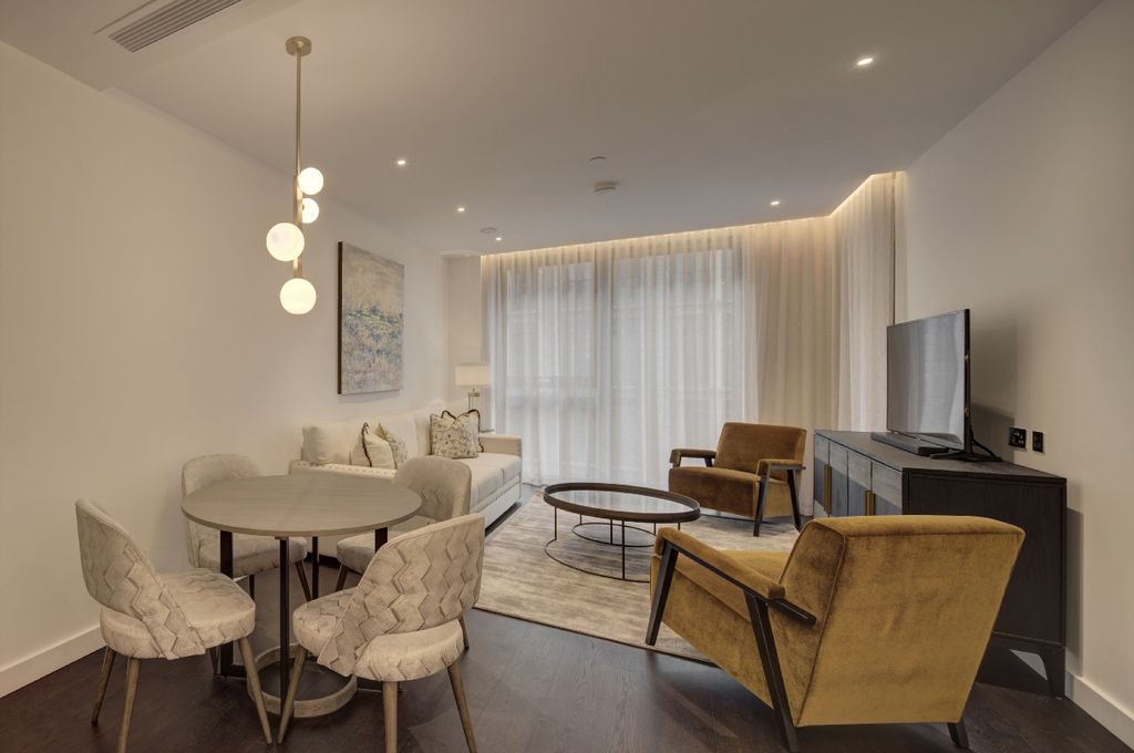 Property photo 3 of 12 Photo 2