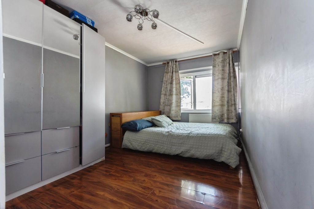 Property photo 2 of 20 Pbox-Img.Jpg